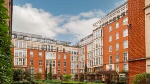 6 residential mansion blocks at King's Chelsea Estate